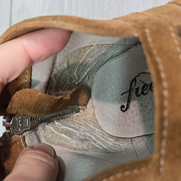 Free People Women Swept AwayLeather Back Zip Pointed Toe shoes boots sz 8.5 - Picture 14 of 16